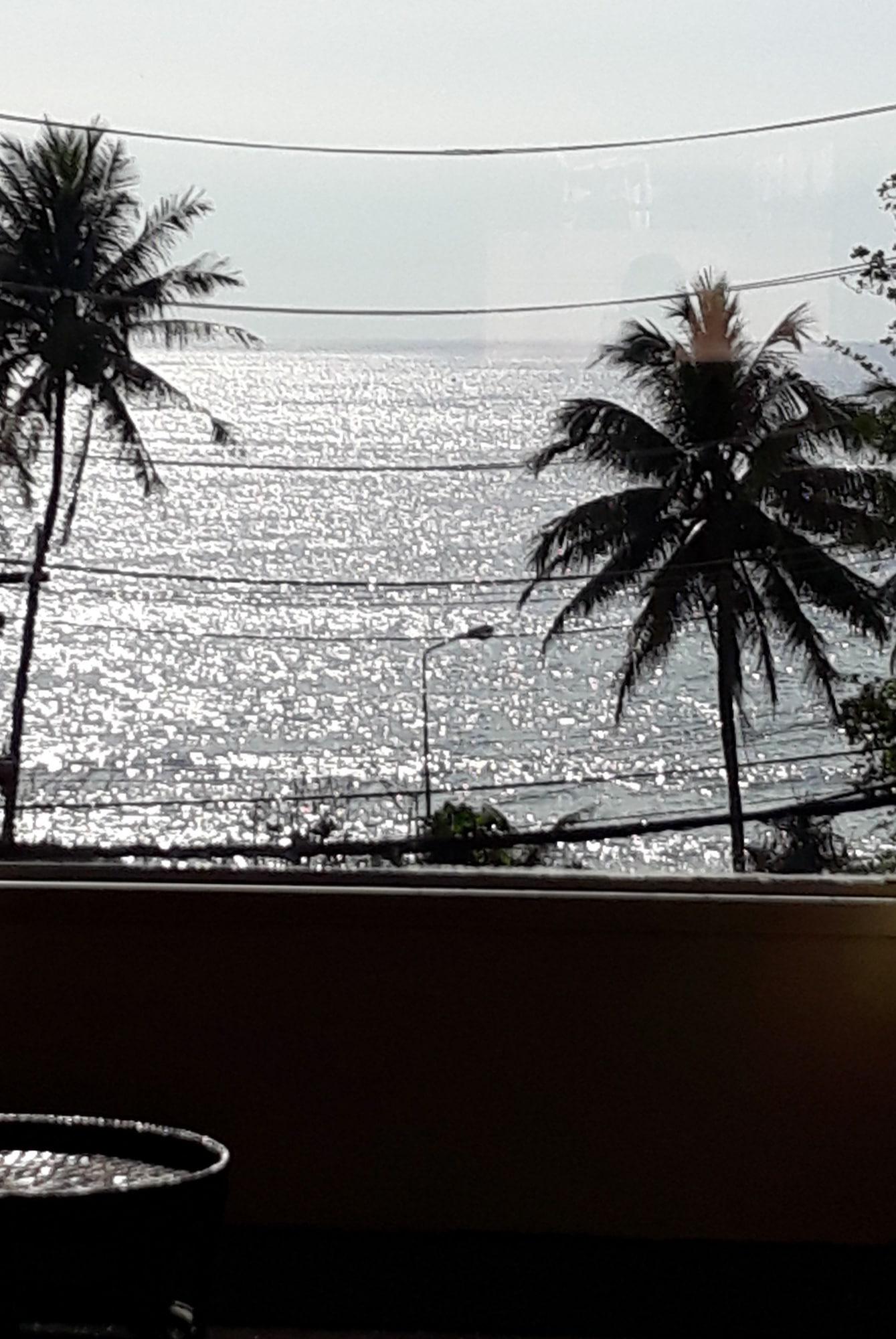 Porterhouse Beach Hotel Patong Kültér fotó