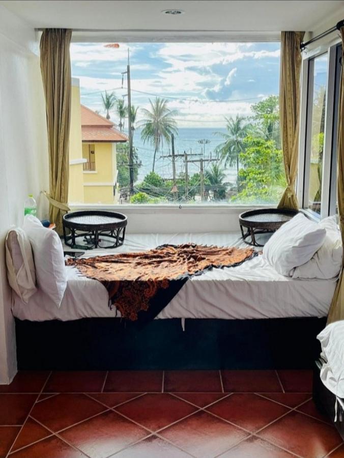 Porterhouse Beach Hotel Patong Kültér fotó