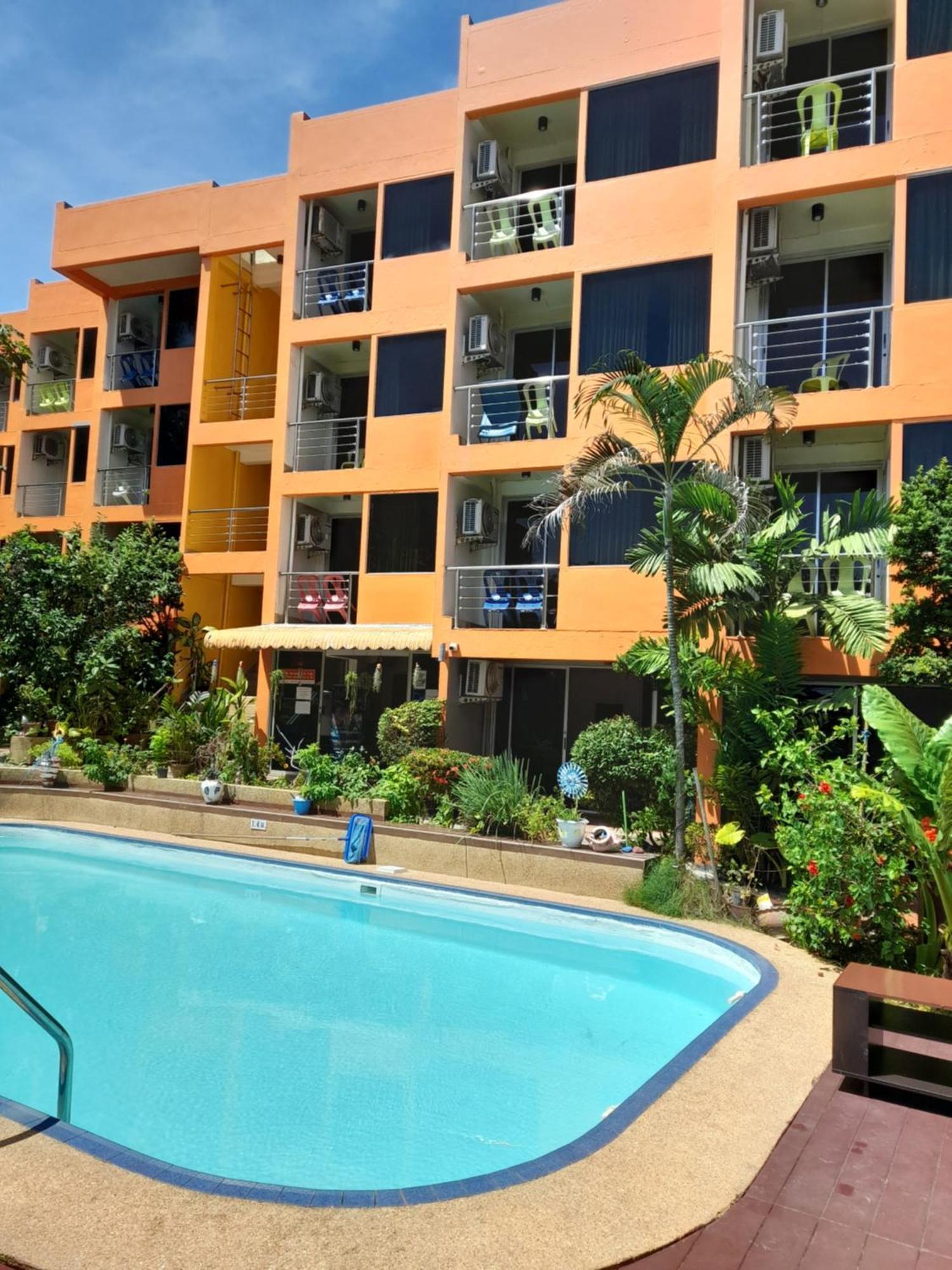 Porterhouse Beach Hotel Patong Kültér fotó