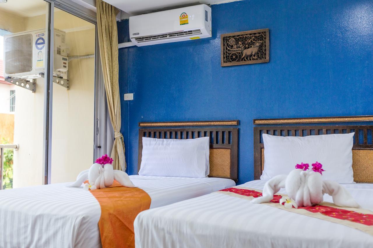 Porterhouse Beach Hotel Patong Kültér fotó