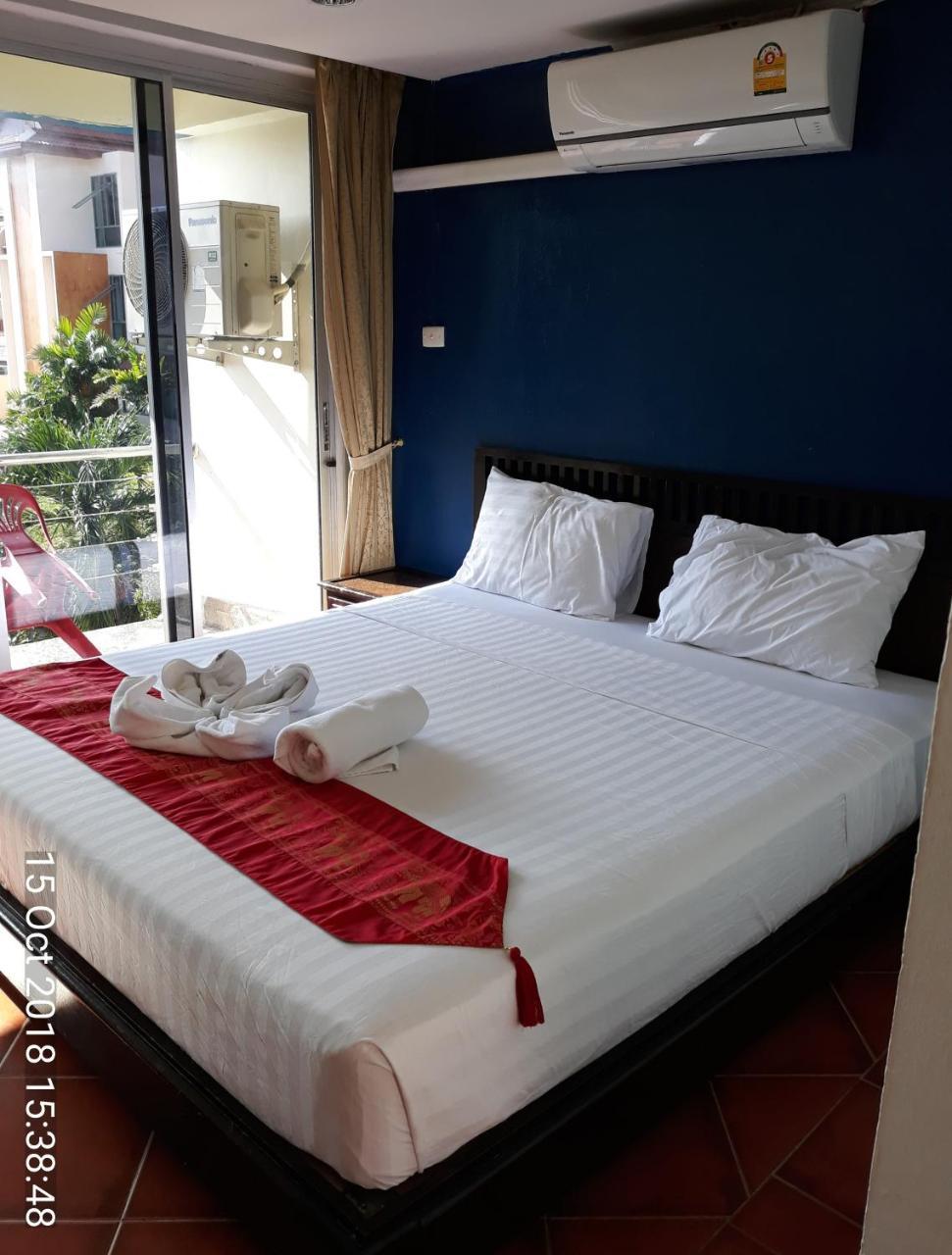 Porterhouse Beach Hotel Patong Kültér fotó