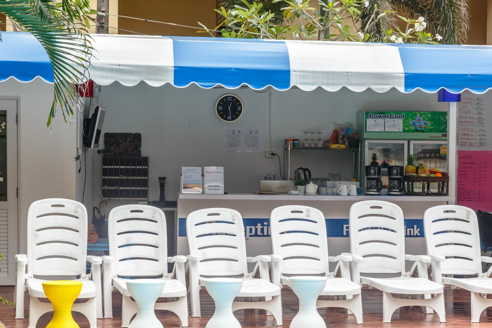 Porterhouse Beach Hotel Patong Kültér fotó