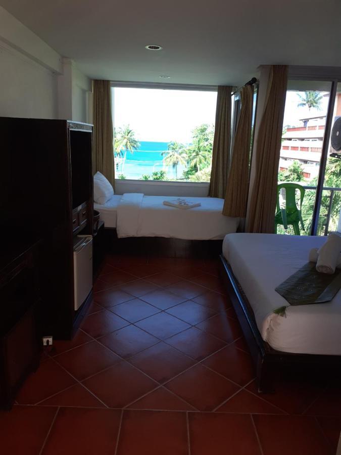Porterhouse Beach Hotel Patong Kültér fotó